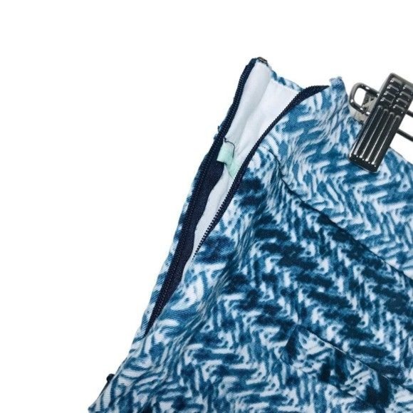 J CREW Abstract Print Shorts Size 8 - Picture 5 of 8